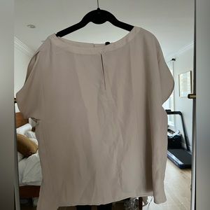 NWT Banana republic split sleeve blouse in cream